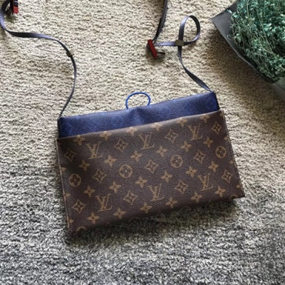 Louis Vuitton 2018 Man Cross Bag,17cm - 루이비통 2018 남성용 크로스백 M43854,17cm,2색(브라운,블루)