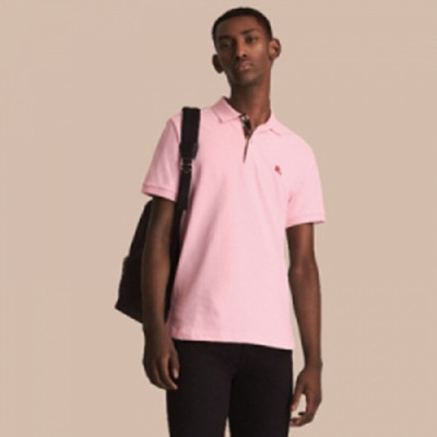 [버버리] 체크 엠브로이더리 플래킷 코튼 피케 라이트 핑크 40428231 남성용 폴로 셔츠 bb0019f - Burberry Printed Check Placket Cotton Pique Polo Shirt in Light Pink
