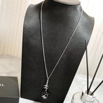 CHANEL Choker  18k White Gold  - 샤넬  여성용 목걸이 18K도금 화이트 골드