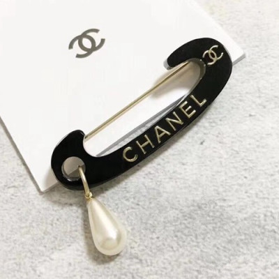 CHANEL  Yellow Gold  Brooch - 샤넬  여성용 18k도금 옐로우 골드 브로치