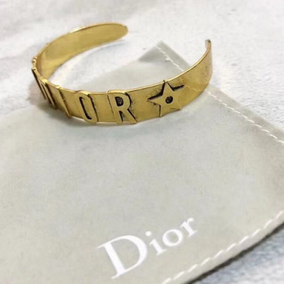 Dior  Rose  Gold Bangle  -디올  여성용 팔지18k 도금 로즈 골드