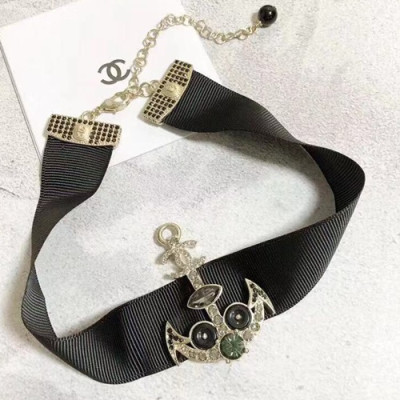 CHANEL Choker  18k White Gold  - 샤넬  여성용 목걸이 18K도금 화이트 골드