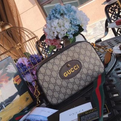 Gucci GG Supreme Logo Shoulder Cross Bag,23CM - 구찌 GG 수프림 로고 숄더 크로스백 GUB0120,23cm,브라운