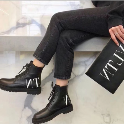 Valentino 2018 Logo Combat Boots Black -발렌티노 2018 로고 컴뱃부츠 블랙 VAL0107X ,Size (225 - 255)