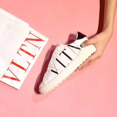 Valentino 2018 Mm/Wm Logo Low -top Sneakers - 발렌티노 남자 Logo 로우탑 스니커즈 Val0111x.Size(225 - 290).화이트