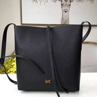 Michael Kors Leather Bucket Shoulder Bag,26cm - 마이클 코어스 레더 버킷 숄더백 MKB0127,26cm,블랙