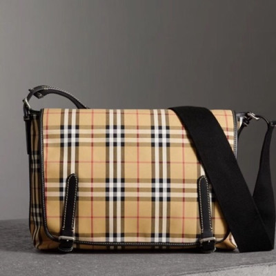 Burberry 2019 Leather  Shoulder Bag , 32cm - 버버리 2019 레더 남성용 숄더백 ,BURB0050,32cm,브라운