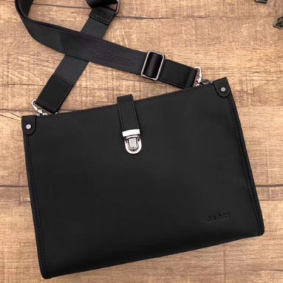 Gucci 2018 Leather Shoulder Bag ,32CM - 구찌 2018 레더 남여공용 숄더백 GUB0242 ,32cm,블랙