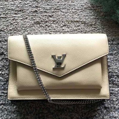 Louis Vuitton Pochette My Lock Me Chain Shoulder Bag,19cm - 루이비통 포쉐트 마이 락미 체인 숄더백 M63471,LOUB0651,19cm,베이지