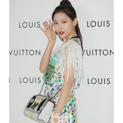 Louis Vuitton Twist Shouder Bag,23cm - 루이비통 트위스트 숄더백 ,M50280 ,LOUB0710,23cm,아이보리+블랙 - 선미