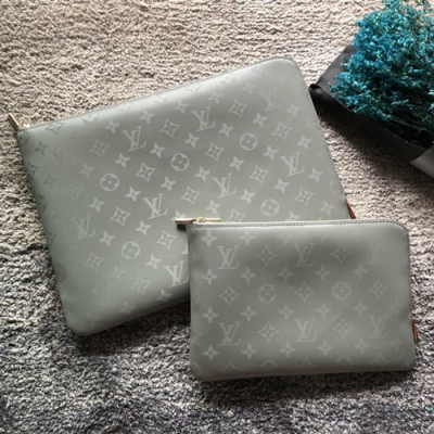 Louis Vuitton Etui Voyage Clutch Bag,24/33cm - 루이비통 에띠 보야지 남여공용 클러치백 M44191 ,LOUB0746,24cm/33,그레이