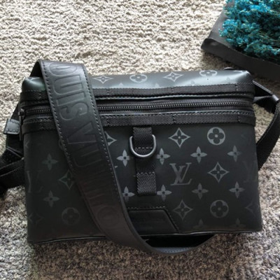 Louis Vuitton 2018 Monogram Messenger Shoulder Bag,29.5cm - 루이비통 2018 모노그램 메신저 남성용 숄더백 M43889 ,LOUB0772 ,29.5cm,블랙