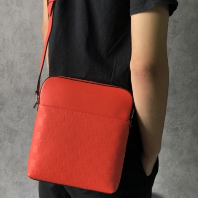 Louis Vuitton District Pochette Shoulder Bag,26cm - 루이비통 디스트릭트 포쉐트 남성용 숄더백 M23355,LOUB0875 ,26cm,레드오렌지
