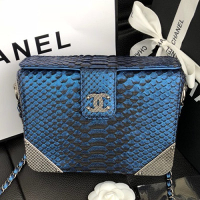 Chanel 2019 Leather Chain Pouch Shoulder Bag ,19CM - 샤넬 2019 레더 체인 파우치 숄더백  CHAB0545,19CM,블루