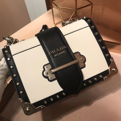 Prada Cahier Leather Shoulder Bag,20cm - 프라다 카이에 레더 여성용 숄더백 ,1BD045-15,20cm,화이트