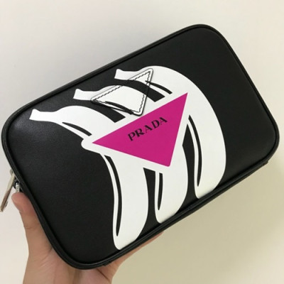 Prada 2018 Camera Shoulder Bag,21cm - 프라다 2018 카메라 남여공용 숄더백 ,1BH093-7,21cm,블랙