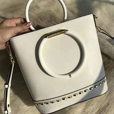 Michael Kors Leather Bucket Tote Shoulder Bag, 22.5CM - 마이클 코어스 레더 버킷 토트 숄더백 ,MKB0257, 22.5CM,화이트