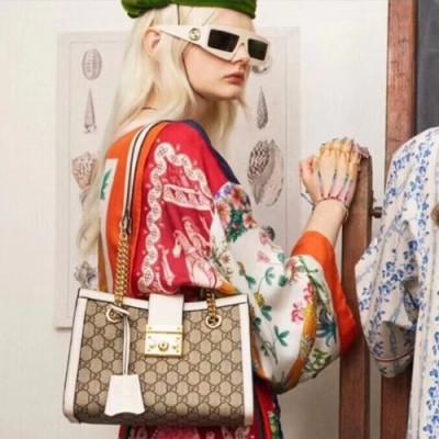 Gucci GG Supreme Padlock Small Shoulder Bag,26CM - 구찌 GG 수프림 패드락 스몰 숄더백 ,498156,GUB0399,26CM,화이트