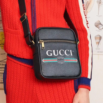 Gucci Print Messenger Shoulder Bag,25CM - 구찌 프린트 남여공용 메신저 숄더백 523591,GUB0407,25CM,블랙