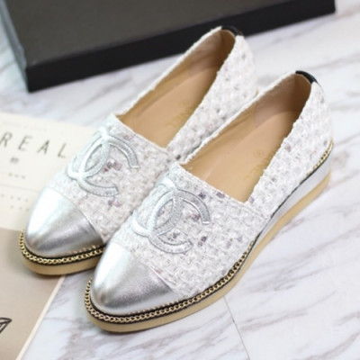 Chanel 2018 Ladies Classic CC Logo Plat Shoes - 샤넬 여성 클랙식 CC 로고 플랫폼 슈즈 Cnl0213x.Size(225 - 260).화이트