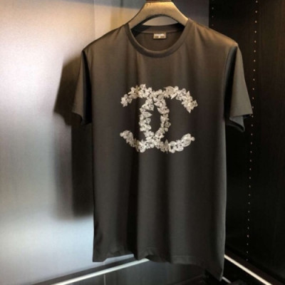 Chanel 2019 Mens Crew - neck Cotton Short Sleeved Tshirt - 샤넬 남성 신상 크루넥 실켓면 반팔티 Cnl0308x.Size(m - 2xl).블랙