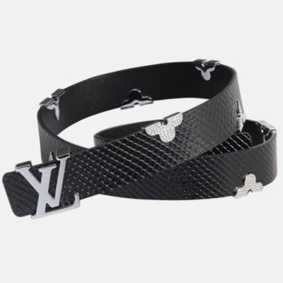 Louis vuitton 2019 Ladies Signature Initial Logo Buckle Flower Leather Belt - 루이비통 여성 신상 시그니처 이니셜 로고 버클 플라워 레더 벨트 Lou0868x.Size(3.0cm).블랙은장