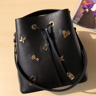 Louis Vuitton Love Lock NeoNoe Epi Bucket Bag,26cm - 루이비통 러브락 네오노에 에삐 버킷백  M53237,LOUB1057 ,26cm,블랙