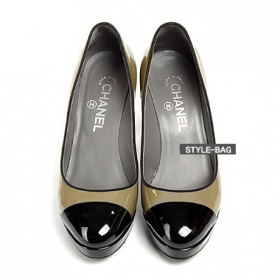 Chanel 2019 Women's Patent Two-Tone Leather Pumps - 샤넬 여성 페이던트 투톤 레더 펌프스 Cnl0322x.Size(225 - 245).카키