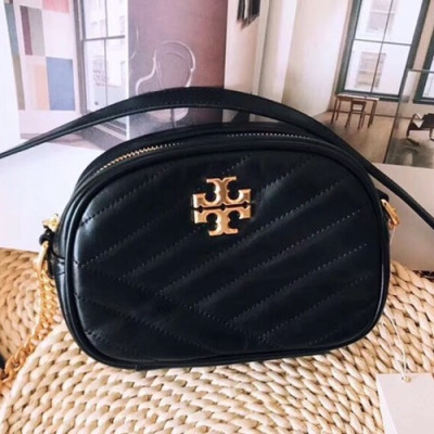 Tory Burch Leather Black Kira Chevron Small Camera Shoulder Bag,18cm - 토리버치 레더 블랙 키라 쉐브론 스몰 카메라 숄더백 TBB0220,18cm