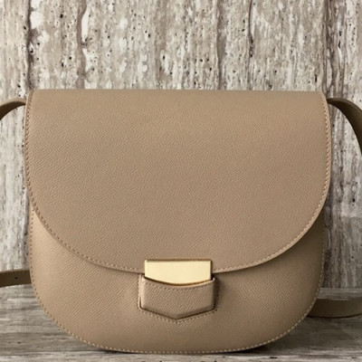 Celine Leather Trotteur Large Shoulder Bag,23CM - 셀린느 레더 트로터 라지 숄더백 ,77420-4,23CM,베이지