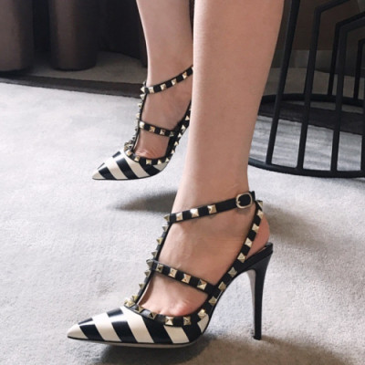 Valentino 2019 Womens Rock Stud Stripe Lambskin Sandals - 발렌티노 여성 락스터드 스트라이프 램스킨 샌달 Val0183x.Size(225 - 245).블랙