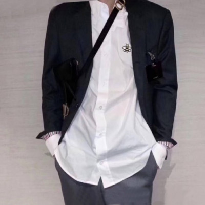 Dior x Kaws 2019 Mens Honeybee Embroidery Logo Cotton Short Sleeved Tshirt - 디올 남성 꿀벌 자수 로고 코튼 반팔티셔츠 Dio0194x.Size(m - 2xl).화이트