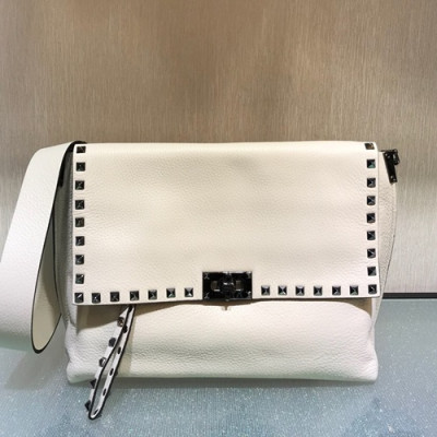 Valentino 2019 Leather Rockstud Shoudler Bag,28CM - 발렌티노 2019 레더 락스터드 숄더백,VTB0196,28CM,아이보리