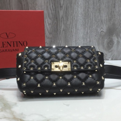 Valentino 2019 Leather Garavani Rockstud Spike Belt Bag,20CM - 발렌티노 2019 레더 가라바니 락스터드 스파이크 벨트백, 0103-VTB0278,20CM,블랙