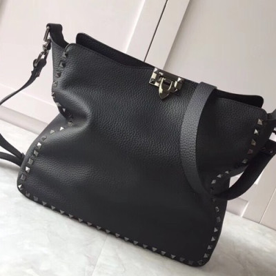 Valentino 2019 Leather Rockstud Shoudler Bag,31CM - 발렌티노 2019 레더 락스터드 숄더백,VTB0293,31CM,블랙