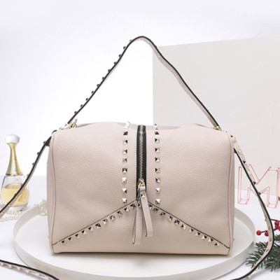 Valentino 2019  Leather Ruckstud Tote Shoudler Bag,28CM - 발렌티노 2019 레더 락스터드 토트 숄더백,VTB0409,28CM,연베이지