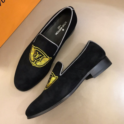 Louis Vuitton 2019 Mens Initial Logo Velvet Loafer  - 루이비통 남성 이니셜 로고 벨벳 로퍼 Lou01002x.Size(245 - 265).블랙