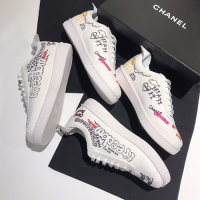 [베스트추천]Chanel 2019 Womens Coco Graffit Leather Sneakers - 샤넬 여성 코코 크래피티 레더 스니커즈 Cnl0371x.Size(225 - 250).화이트