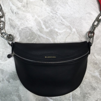 [매장판]Balenciaga 2019 Leather  Belt Bag ,27CM - 발렌시아가 2019 남여공용 레더 벨트백,BGB0100,27CM,블랙