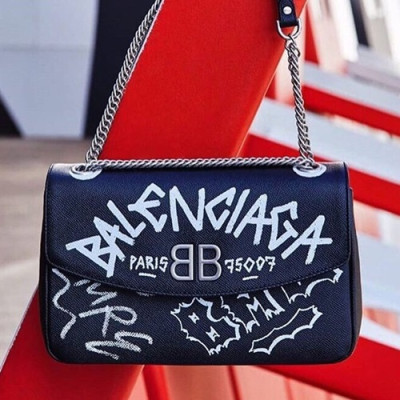 [세련되고 이뻐❤❤]Balenciaga 2019 Lock Round Leather Chain Shoulder Bag,27CM - 발렌시아가 2019 락 라운드 레더 체인 숄더백,BGB0179,27CM,블랙