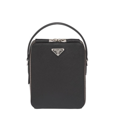 [매장판]Prada 2019 Brique Saffiano Shoulder Bag,20CM - 프라다 2019 브리크 사피아노 남성용 숄더백,2VH066-2,20cm,블랙