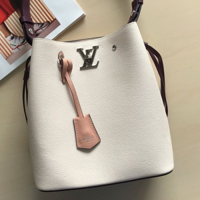 Louis Viutton 2019 Lock Me Bucket Shouder Bag ,27cm - 루이비통 2019 락미 버킷 숄더백 M51413,LOUB1216,27cm,아이보리