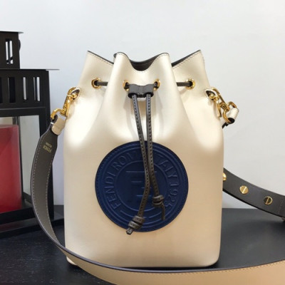 Fendi 2019 Mon Tresor Bucket Shoulder Bag ,24CM - 펜디 2019 몬 트레조 버킷 숄더백  FENB0323,24CM,블루