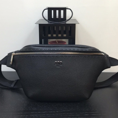 Fendi 2019 Leather Belt Bag , 35cm - 펜디 2019 레더 남여공용 벨트백 ,FENB0327,35cm,블랙