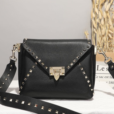 Valentino 2019 Leather Shoudler Bag,25CM - 발렌티노 2019 여성용 레더 숄더백 ,VTB0496,25CM,블랙