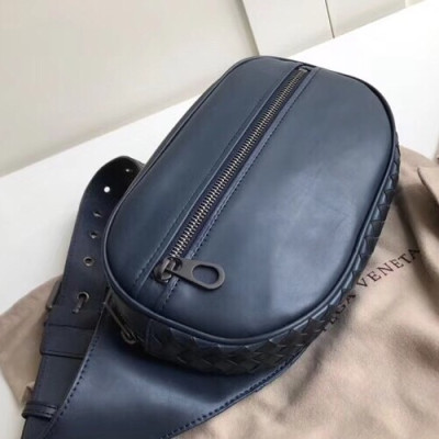 Bottega Veneta 2019 Leather  Hip Sack,25cm - 보테가 베네타 2019 레더 남여공용 힙색 523256,BVB0174,25cm,네이비