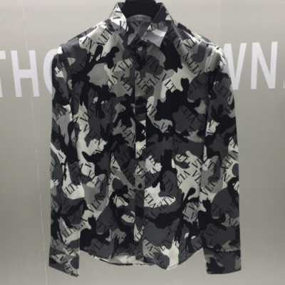 Valentino 2019 Mens Logo Cotton Tshirt - 발렌티노 남성 로고 코튼 티셔츠 Val0205x.Size(m - 3xl).밀리터리
