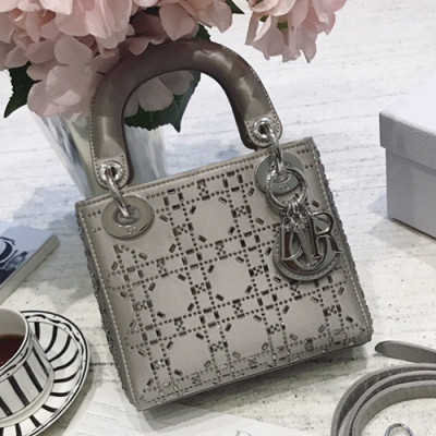 Dior 2019 Lady Dior Mini Tote Shoulder Bag,17CM - 디올 2019 레이디 디올 미니 토트 숄더백 DIOB0049,17CM,그레이(은장)