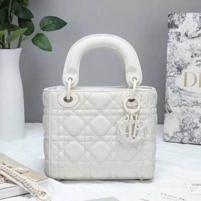 Dior 2019 Ultra-Matte Lady Tote Shoulder Bag,17CM - 디올 2019 울트라 매트 레이디 토트 숄더백 DIOB0232,17CM,화이트