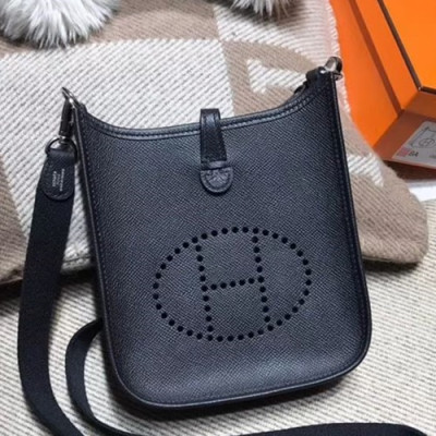 Hermes Evelyne Epsom Leather Mini Shoulder Bag,17cm - 에르메스 에블린 엡송 레더 여성용 미니 숄더백 HERB0727,17cm,핫핑크